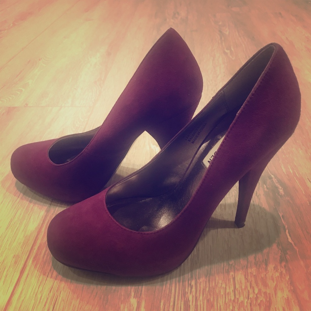 EUC “Trinitie Pump” in Plum by Steve Madden (Size 7)